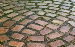 Asphalt paving